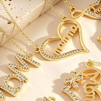 Collier pendentif cœur pour femme, plaqué or, zircon, collier avec inscription « Mama », chaîne claviculaire légère et luxueuse