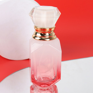 Vente en gros de flacons de parfum en verre dégradé de luxe de 30 ml et 50 ml, flacons de parfum portables pour le voyage - Product Image 6