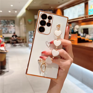 Custodia per telefono con bracciale Love Heart per Samsung Galaxy S22 Ultra S21 Plus <span class=keywords><strong>S20</strong></span> <span class=keywords><strong>FE</strong></span> A52 A53 A13 A12 5G <span class=keywords><strong>Cover</strong></span> posteriore in <span class=keywords><strong>Silicone</strong></span> morbido - Product Image 4