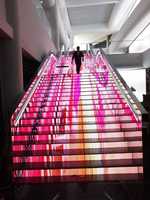 Écran publicitaire LED pour escalier de centre commercial, magasin, ou espace publicitaire