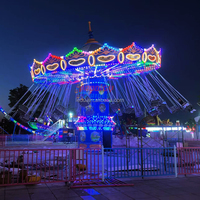 Manège de balançoire de parc d'attractions, carrousel de balançoire élévateur et rotatif, manège de chaise volante à thème personnalisé