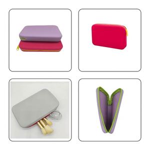 Sacs de voyage en silicone imperméables et durables pour femmes, pochettes de toilette, porte-monnaie, porte-passeport, porte-pinceaux de maquillage, vente en gros - Product Image 3
