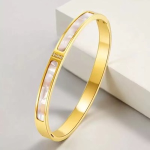 <span class=keywords><strong>Bracelet</strong></span> pour <span class=keywords><strong>femme</strong></span> en acier titane et acier inoxydable, style international, luxe léger et raffiné, mode de niche, avec zircon - Product Image 6