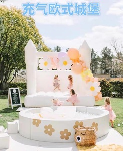 Château gonflable pour fête d'anniversaire d'enfants avec décoration de ballons, trampoline commercial pour jeux en plein air dans le jardin - Product Image 6