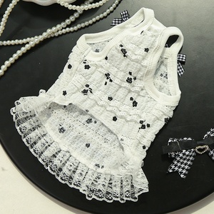 Chaleco de Verano de Encaje con Capas y Estampado Floral para Gatos y Perros de Patas Cortas, Diseño Japonés y Coreano, Ropa para Mascotas - Product Image 4