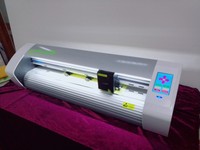 Machine de découpe numérique à contour automatique avec caméra CCD 24 pouces pour autocollants en vinyle, étiquettes adhésives et films réfléchissants