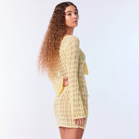 2026 Robe de plage cache-maillot en tricot ajouré sexy pour femme, nouveau style d'été, tendance internationale, tenue de protection solaire