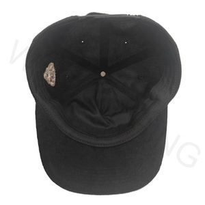 Bán Buôn Chất Lượng Cao Cổ Điển Màu Đen Vải To Sợi Phẳng Hóa Đơn Hat Biểu Tượng Tùy Chỉnh Thêu Không Có Cấu Trúc Mũ Bóng Chày Snapback Hat - Product Image 4
