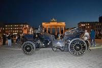 Carrosse royal Yiyang de style européen, carrosse électrique à cheval, chariot en acier pour mariage, transport spécial pour 4 à 6 personnes, tourisme