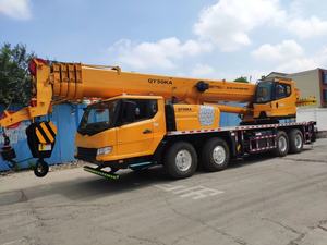 Grúa móvil hidráulica de 50 toneladas en excelentes condiciones para trabajos de elevación pesada, usada y bien mantenida. - Product Image 3