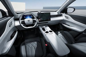 2024 compatto SUV Changan UNI-Z ibrido Plug-In con 125KM di balena blu intelligente tipo IDD elettrico trascendentale - Product Image 6
