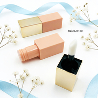 Tube de brillant à lèvres carré de luxe avec applicateur brosse souple, couleur personnalisée, emballage vide pour gloss à lèvres
