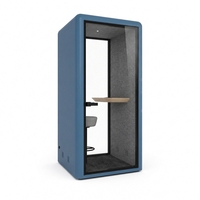 Capsules de couchage modulaires pour hôtels et auberges, avec panneau d'intimité et ventilation, pour usage en hôtel-capsule ou auberge.