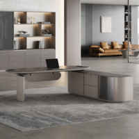 Escritorio Ejecutivo Contemporáneo con Superficie Flotante, Mesa de Oficina de Lujo para CEO, Escritorio para Jefe con Estructura Metálica para Oficina Moderna