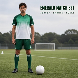 Set Completo Divisa da Calcio <span class=keywords><strong>Verde</strong></span> <span class=keywords><strong>Smeraldo</strong></span> Geometrica all'Ingrosso, <span class=keywords><strong>Maglia</strong></span> e Pantaloncini in Poliestere ad Asciugatura Rapida per Uomo, Kit per Partite di Squadra - Product Image 2