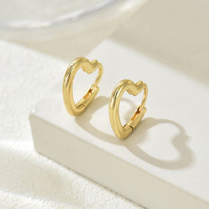 Pendientes de aro en forma de corazón geométricos de cobre chapado en oro de alta calidad para mujer, joyería de circón de moda para regalos de fiestas - Product Image 4