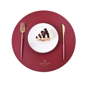 <span class=keywords><strong>Tapis</strong></span> de salle à manger confortables en simili cuir PU imperméables et antidérapants sous-verres de <span class=keywords><strong>cuisine</strong></span> résistants à la chaleur napperons <span class=keywords><strong>tapis</strong></span> de table en plastique lavables - Product Image 2