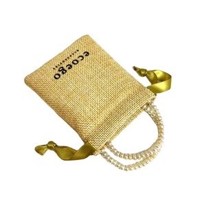 Petite pochette à cordon en faux lin de jute et chanvre pour bijoux et boucles d'oreilles avec logo - Product Image 6