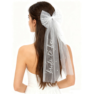 Vente Flash : Voile de mariée en maille avec nœud perlé et pince à cheveux – Accessoire de fête pour future mariée - Product Image 6