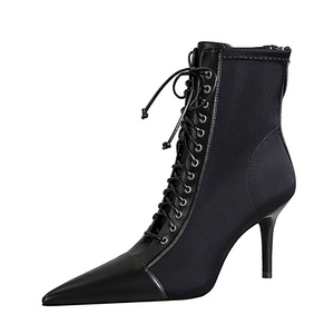 Bottes à talons hauts pour femmes, à lacets, ajourées, à bout pointu, style mode - Product Image 3
