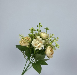 Vente en gros <span class=keywords><strong>Blueway</strong></span> F2909 – Nouvelle combinaison de bourgeons de thé artificiels en soie, faits main, réalistes et durables, pour les fêtes de fin d'année et Noël - Product Image 4