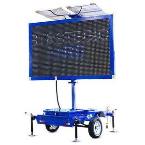 Écran d'affichage routier à LED solaire monté sur remorque, IP65, cadre Q235, matériau en aluminium, avec éclairage constant pour la sécurité routière - Product Image 4