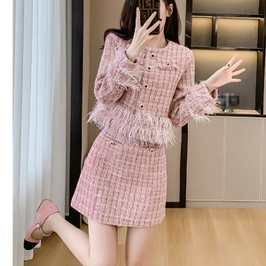 Autunno e inverno leggero <span class=keywords><strong>abbigliamento</strong></span> <span class=keywords><strong>donna</strong></span> di lusso perline per unghie in lana grossolana elegante Set da due pezzi da <span class=keywords><strong>donna</strong></span> - Product Image 5