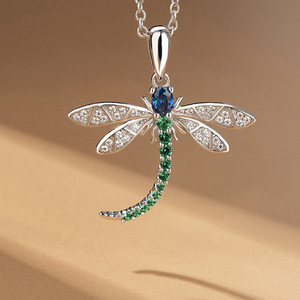 Collana con ciondolo a forma di libellula per donna, catena lunga, gioielli alla moda - Product Image 1