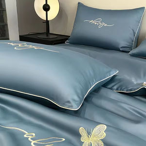 Couette d'été de luxe légère et personnalisée en gros, literie douce 4 pièces brodée en soie de glace géométrique lavable en machine - Product Image 5