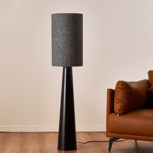 Lámpara de Pie Moderna Minimalista, Luz LED con Pantalla de Tela Negra, Decoración para Sala de Estar, Iluminación de 5-10 Metros - Product Image 3