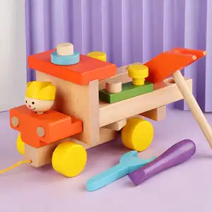 Children assemble toy cars with wooden screws to cultivate children's hands on ability