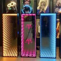 Miroir mural LED Infinity multicolore attrayant avec logo Abyss 3D, miroir LED personnalisé pour la décoration de bar de nuit