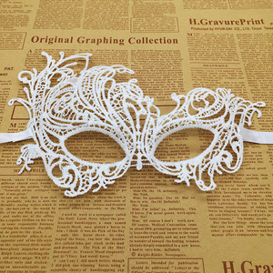 Máscara de Encaje Roja, Blanca y Negra para Mujer, Máscara Sexy para Ojos, Estilo Reina, para KTV, Mascarada, Disfraces Venecianos, Carnaval, Fiestas - Product Image 3