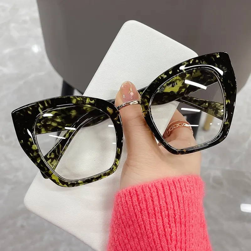 2022 Anti Blue Light Blocking Computer Glasses Women New Brand Cat Eye Optical Frame Big Leopard Eyeglasses Frames For Ladies
