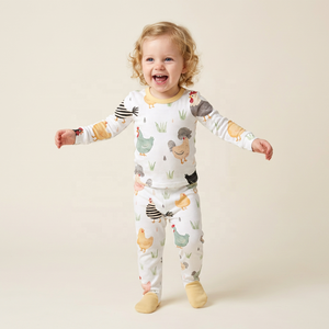 Set Pigiama Unisex per Neonati 2 Pezzi Casual in Maglia a Maniche Lunghe in Cotone Organico con Stampa Animalier Traspirante Collo Tondo per Bambini - Product Image 1