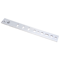 Clip en tôle perforée en acier inoxydable 304 sur mesure, fixation estampée et formée pour usage industriel