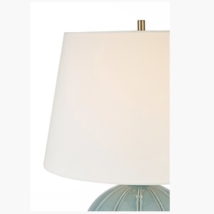 Lampe de chevet ronde en céramique bleue <span class=keywords><strong>Qua</strong></span> avec abat-jour en lin, éclairage d'appoint traditionnel pour maison de style côtier - Product Image 3