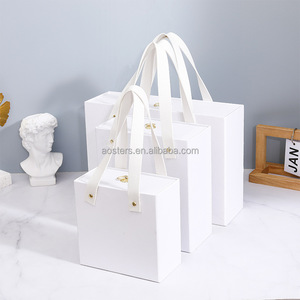 Tùy chỉnh thực hiện Hộp đồ lót thiết kế bao bì hộp các tông bao bì hộp với xử lý - Product Image 3