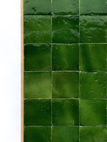 Carrelage mural carré en céramique Zellige fait main, vert forêt, finition brillante, pour crédence de cuisine style Riad marocain, fournisseur