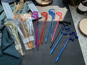 2024 Factory Customize Topper Card Printing <strong>Pens</strong> Cute <strong>Animal</strong> <strong>Shaped</strong> Promotional Plastic Bent <strong>Pen</strong> Billboard Ballpoint <strong>Pen</strong>