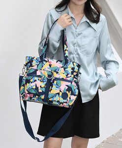Sac fourre-tout en toile portable grande capacité avec poches zippées pour femmes et filles – Échantillon gratuit - Product Image 1