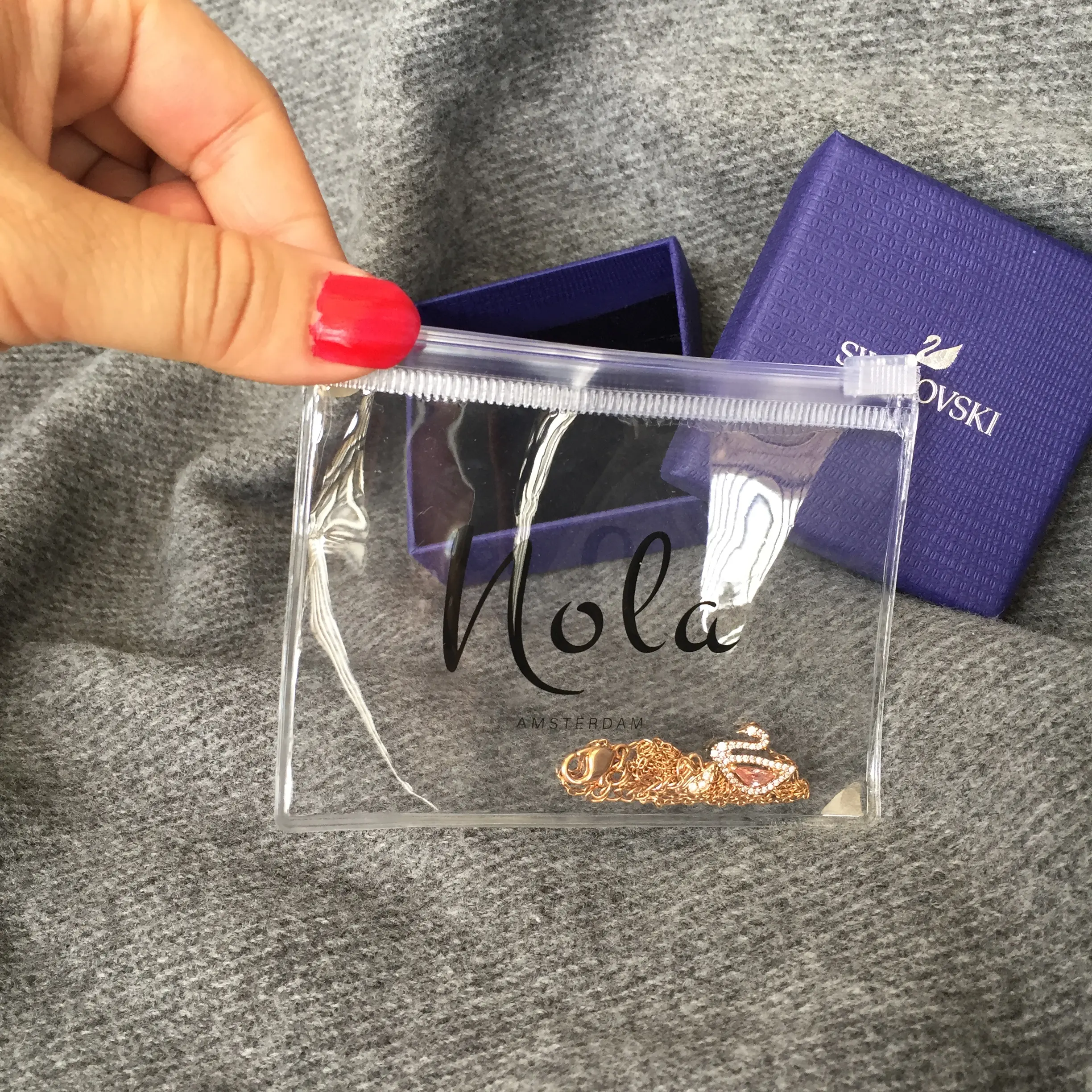 Bolsa de plástico transparente personalizada para embalaje de ropa, bolsa de PVC de lujo con cremallera para joyería