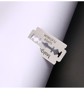 Mini <span class=keywords><strong>Sharp</strong></span> Barber tùy chỉnh lưỡi dao cạo cho nam giới của grooming nhựa trang điểm - Product Image 1