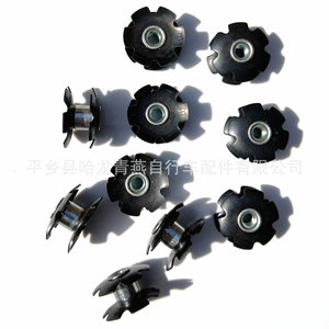 ดุมล้อจักรยานแบบน็อตเหล็กสีดำ สำหรับล้อหน้า - Product Image 2