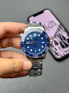 Reloj Luminoso de Alta Calidad, Resistente al Agua, 38 mm, Movimiento VS Factory 8806, Turquesa, Sumergible 150 m - Product Image 1