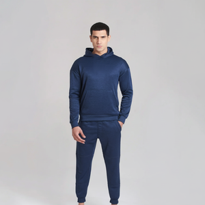 Elegante Sudadera con capucha azul marino y chándal combinado Jogger para hombres La moda cumple con la función perfecta para ropa informal y atlética - Product Image 1
