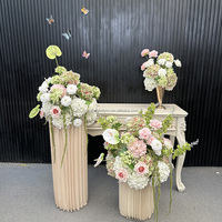 Nouveauté 2027 Centres de table personnalisés Grandes boules de fleurs roses Boule de fleurs rose Topiaire Boule de fleurs géante en soie rose pour mariage