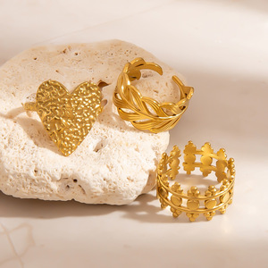 Anillo Chapado en Oro con Forma de Corazón y Tema Geométrico de Amor para Mujer, Joyería de Moda, Regalo - Product Image 2