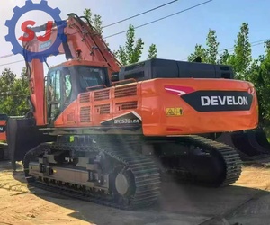 Excavatrice sur chenilles hydraulique Develon DX530LCA d'occasion pour travaux de terrassement et de construction - Product Image 1