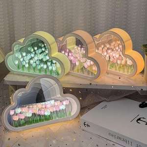 Espejo De Nube DIY Con Luz De Tulipán Hecho A Mano, Flor Artificial 3D, Regalo Creativo, Espejo De Túnel Para Decoración De Dormitorio, Lámpara De Noche LED De Mesa - Product Image 3